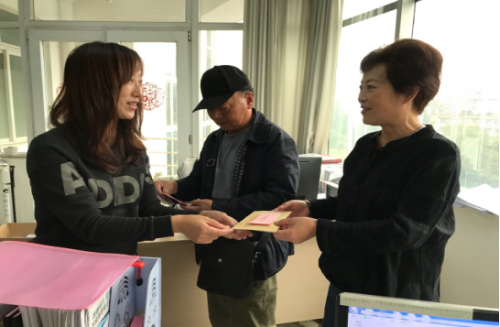 西山区计生协开展情系失独家庭 中秋慰问暖人心（省）295