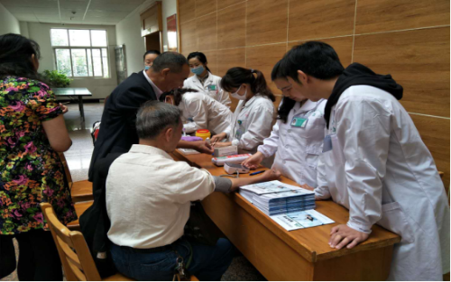 西山区福海街道计生开展“3+3X”艾滋病综合防治进社区活动（省）242