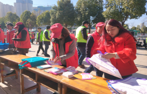 盘龙区龙泉街道开展婚育新风宣传活动250 盘龙区龙泉街道开展婚育新风宣传活动250