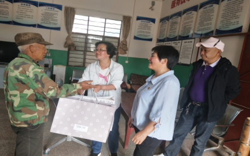 嵩明县小街镇计生协开展关心关爱留守儿童慰问活动220 嵩明县小街镇计生协开展关心关爱留守儿童慰问活动220