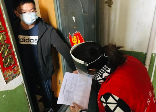 昆明市盘龙区：防控疫情，万宏路社区计生协在行动205