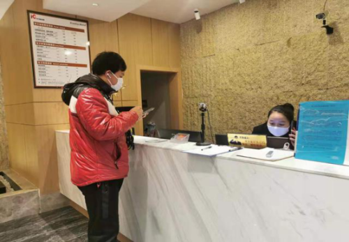 昆明市盘龙区：防控疫情，万宏路社区计生协在行动331
