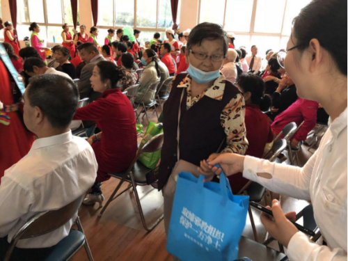 昆明市五华区昆机社区开展“7.11世界人口日”宣传服务活动214 昆明市五华区昆机社区开展“7.11世界人口日”宣传服务活动214