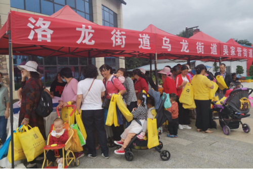 昆明市洛龙街道计划生育协会开展计生宣传服务工作216 昆明市洛龙街道计划生育协会开展计生宣传服务工作216