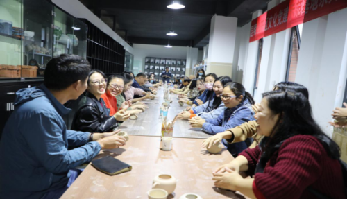 昆明市计生协党支部开展“四联”主题党日活动691