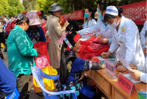 昆明市石林县计生协参加全县2021年“三下乡”志愿服务活动250 昆明市石林县计生协参加全县2021年“三下乡”志愿服务活动250