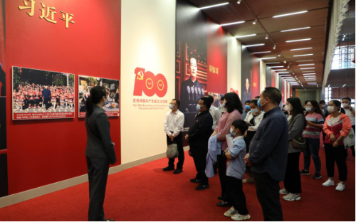 省、市计生协联合参观云南省庆祝中国共产党成立100周年成就展233