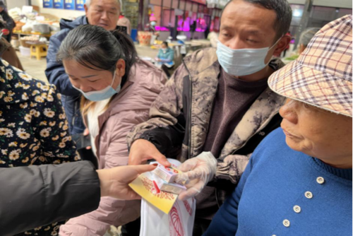 昆明市呈贡区斗南社区计生协开展世界艾滋病日主题宣传活动227 昆明市呈贡区斗南社区计生协开展世界艾滋病日主题宣传活动227