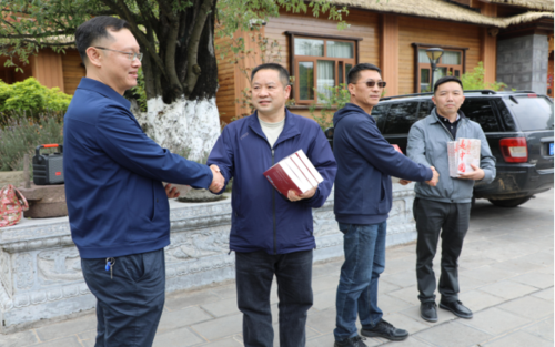 昆明市计生协开展“缅怀革命先烈 踔厉奋进前行”主题党日活动526