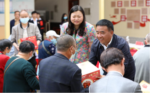 昆明市计生协在晋宁区启动“暖心家园”项目717