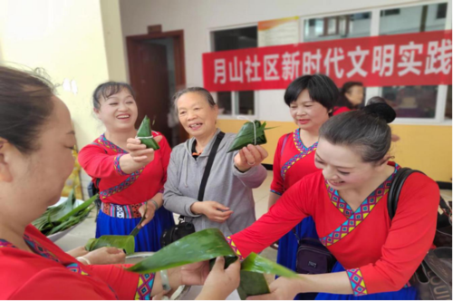 昆明市计生协在晋宁区启动“暖心家园”项目900